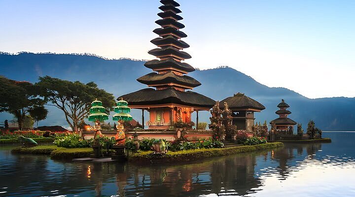 Tanah Lot Bali, Indonesia